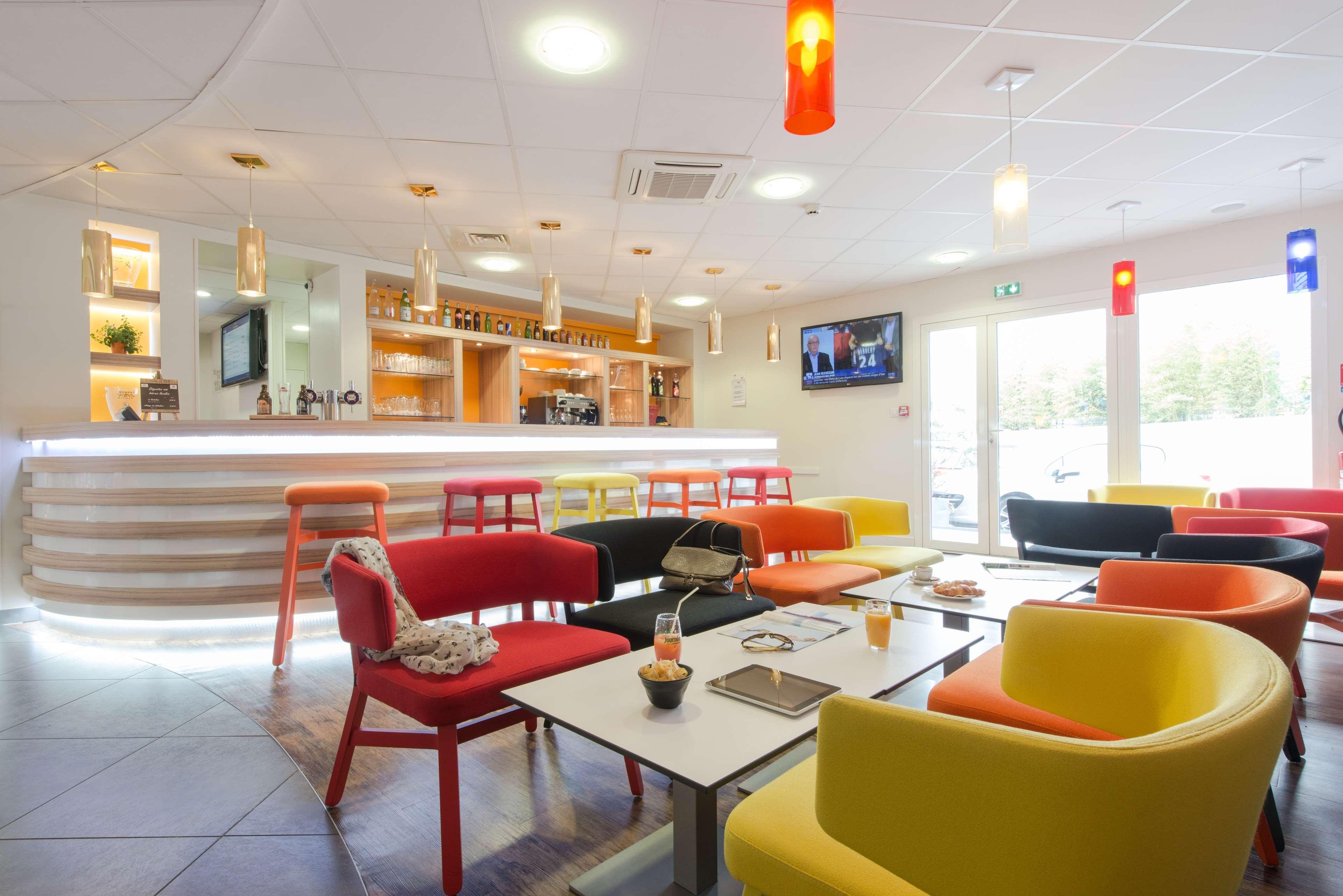 Hotel Confort La Rochelle Centre Les Minimes Exterior photo