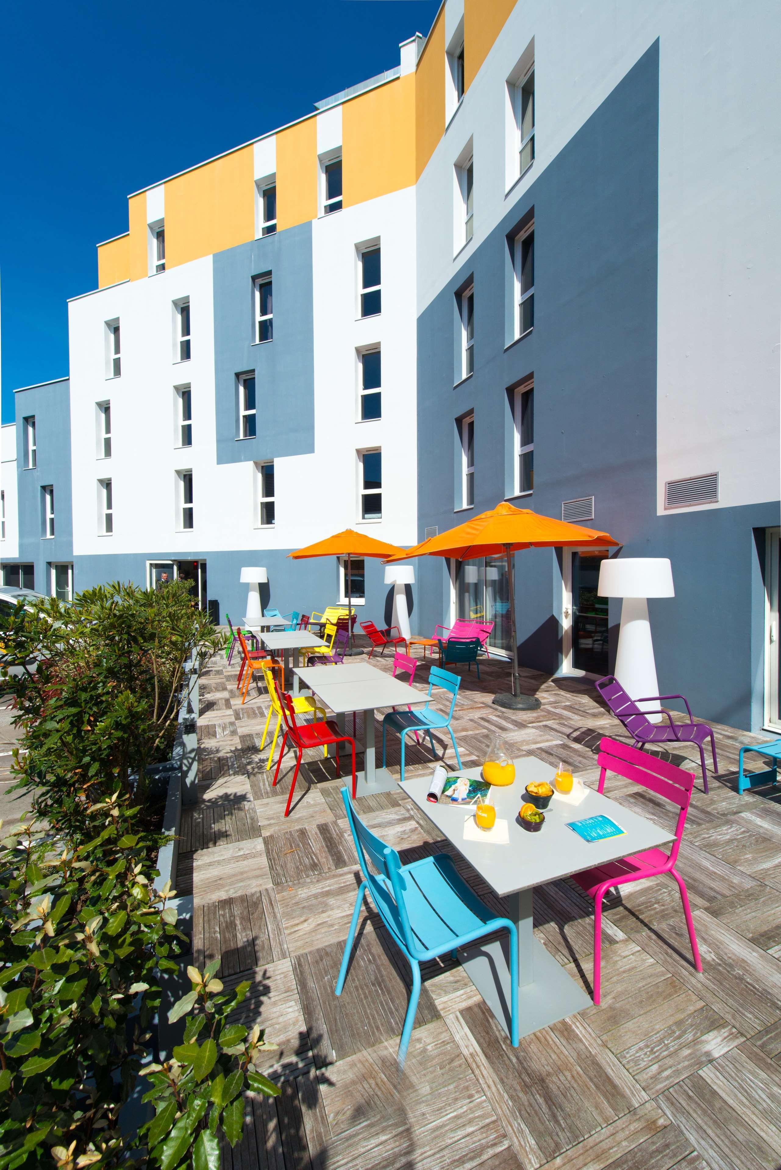 Hotel Confort La Rochelle Centre Les Minimes Exterior photo