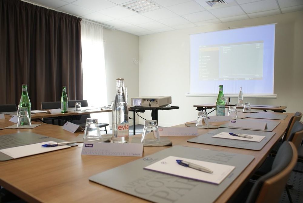 Hotel Confort La Rochelle Centre Les Minimes Facilities photo