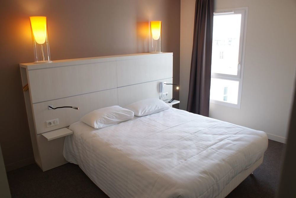 Hotel Confort La Rochelle Centre Les Minimes Room photo