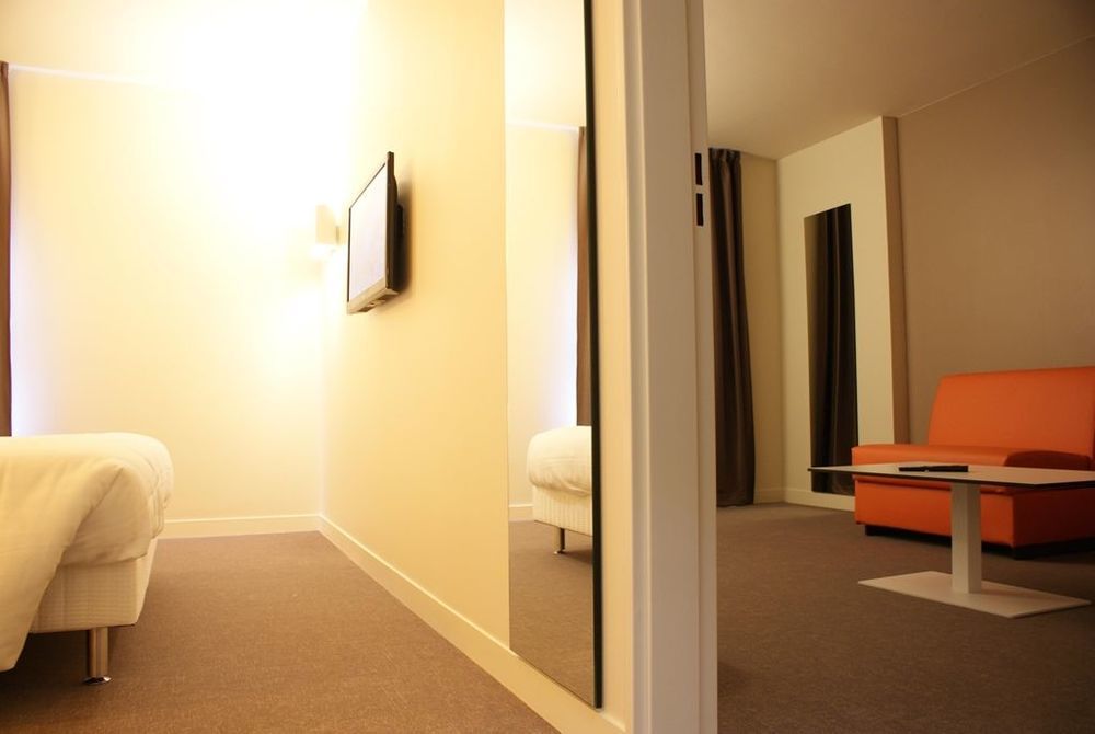 Hotel Confort La Rochelle Centre Les Minimes Room photo