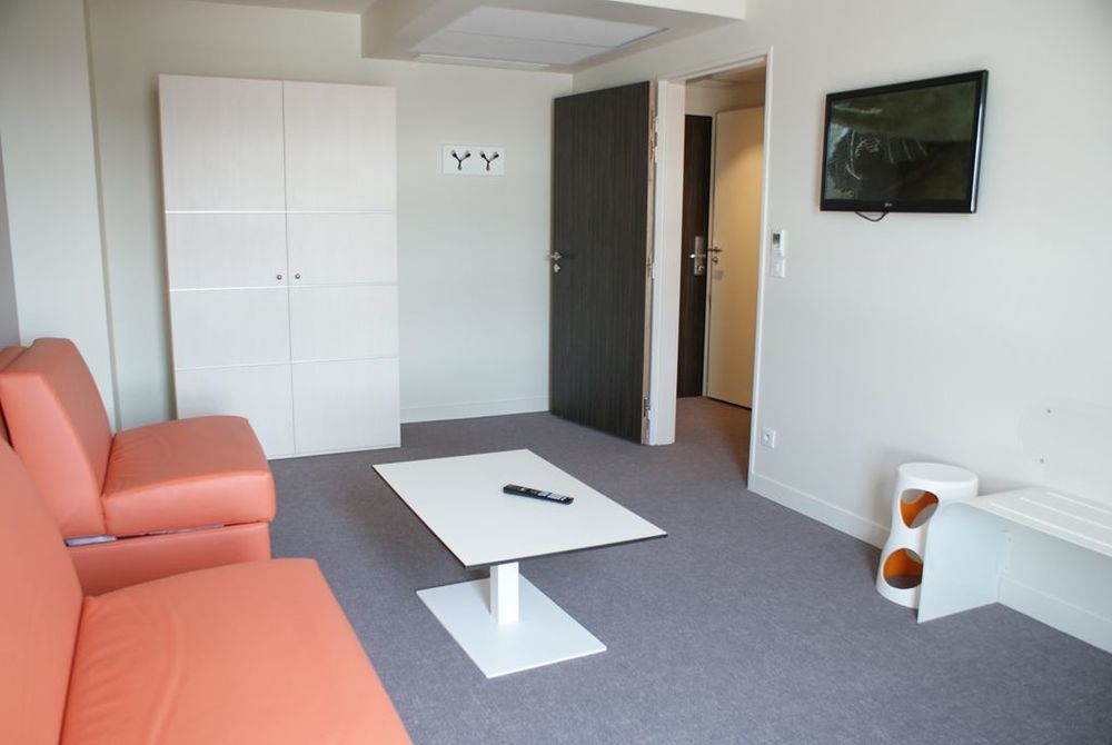 Hotel Confort La Rochelle Centre Les Minimes Room photo